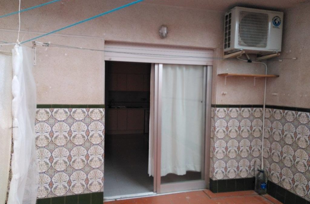 Cheap studio apartment just 500m from Torrevieja beaches