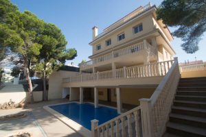 Exclusive traditional Mediterranean style detached villa in one of the most exclusive areas of the Orihuela-Costa