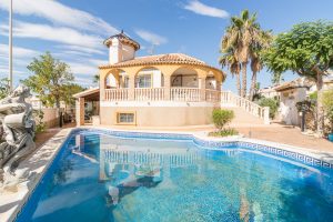 Fabulous four bedroom, three bathroom detached villa in La Regia on 465m2 plot