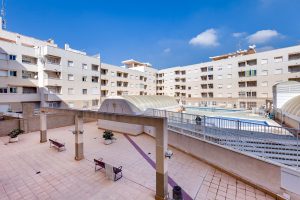 Nice two bedroom, two bathroom apartment for sale in Torrevieja