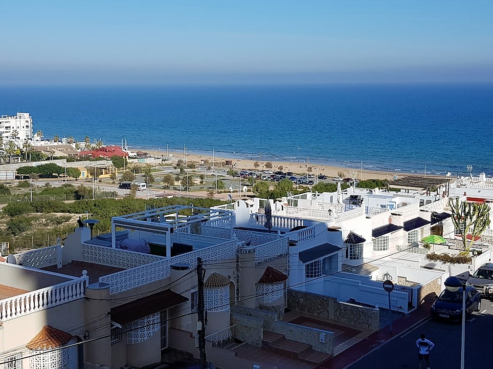 Reformed studio apartment with stunning sea views for sale in La Mata