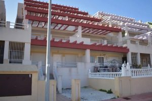 2 Bedroom 1 bathroom top floor apartment, Florida golf near Villamartin