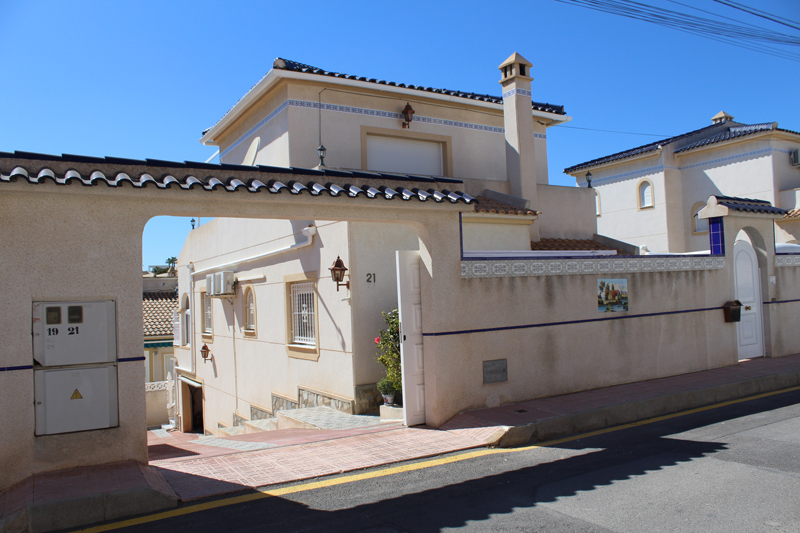 Spacious three bedroom detached villa with beautiful sea views for sale in Blue Lagoon
