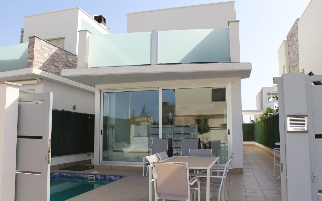 Three bedroom detached villa with private swimming pool for sale in Lo Pagan