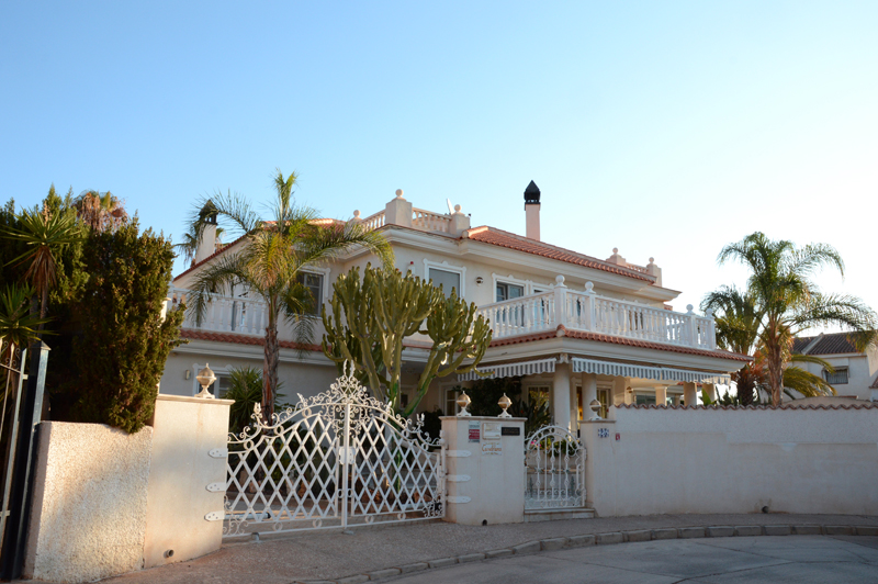 Magnificent luxury detached four bedroom Spanish villa for sale in Calabardina, Aguilas
