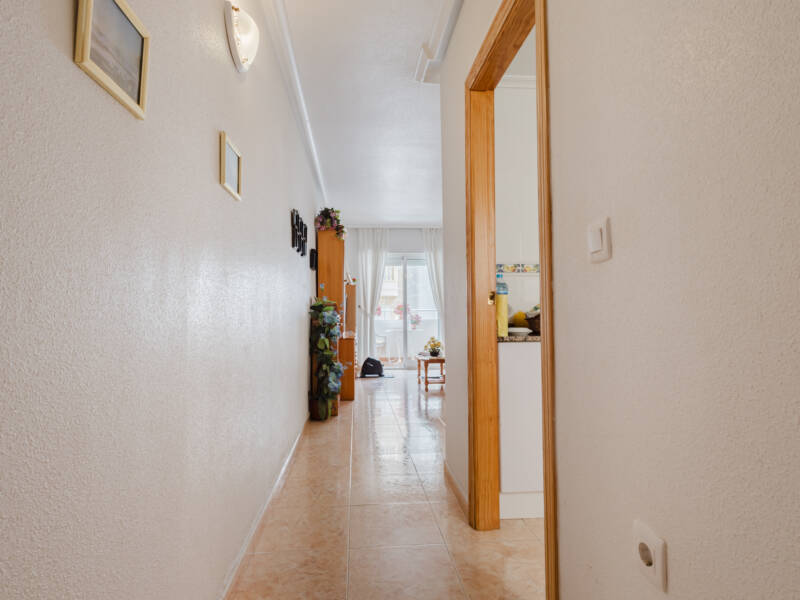 Orihuela Costa, Calle Luis,  Alicante 03189 Spain