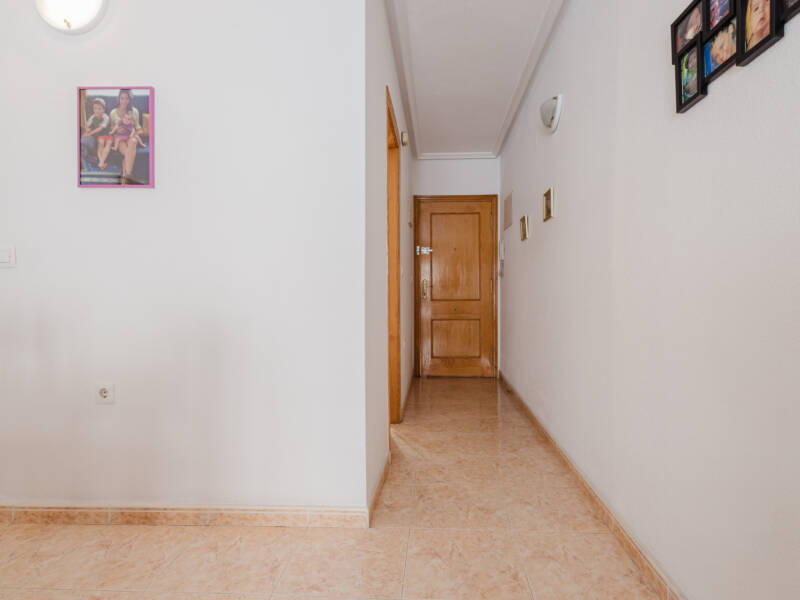 Orihuela Costa, Calle Luis,  Alicante 03189 Spain