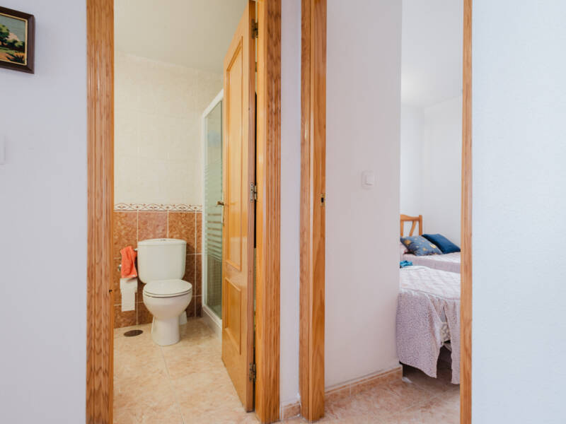 Orihuela Costa, Calle Luis,  Alicante 03189 Spain