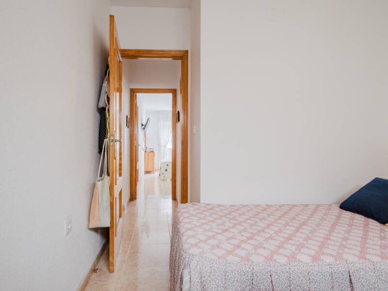 Orihuela Costa, Calle Luis,  Alicante 03189 Spain