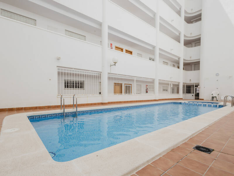 Orihuela Costa, Calle Luis,  Alicante 03189 Spain