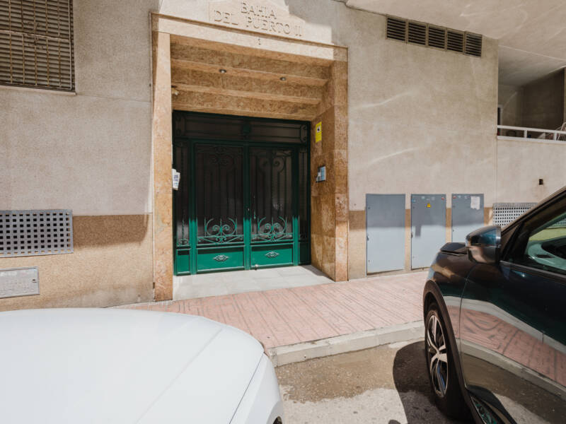 Orihuela Costa, Calle Luis,  Alicante 03189 Spain