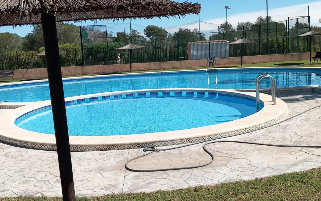 Beautiful 2 Bed, 1 Bath, Bungalow for sale in Orihuela-Costa, Los Altos