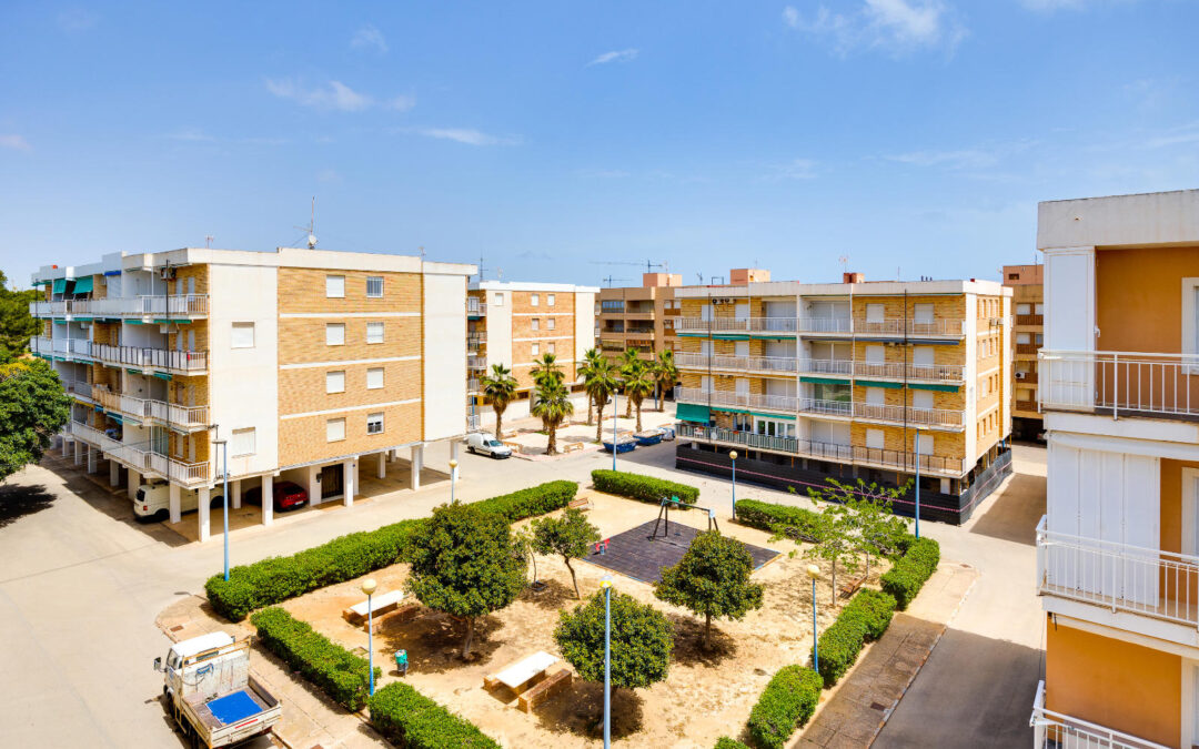 Top floor apartment for sale in Punta Prima with 3 Bedroom, 2 Bathroom