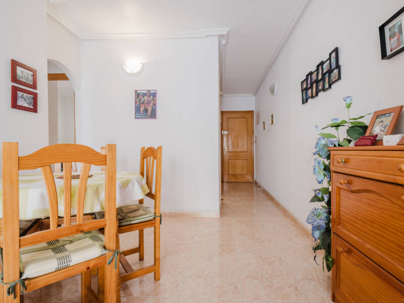 Orihuela Costa, Calle Luis,  Alicante 03189 Spain