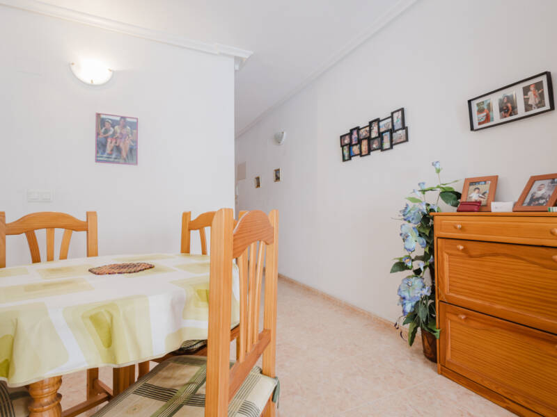 Orihuela Costa, Calle Luis,  Alicante 03189 Spain