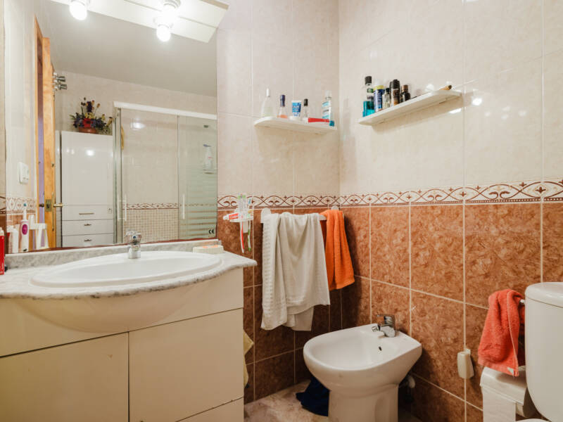 Orihuela Costa, Calle Luis,  Alicante 03189 Spain