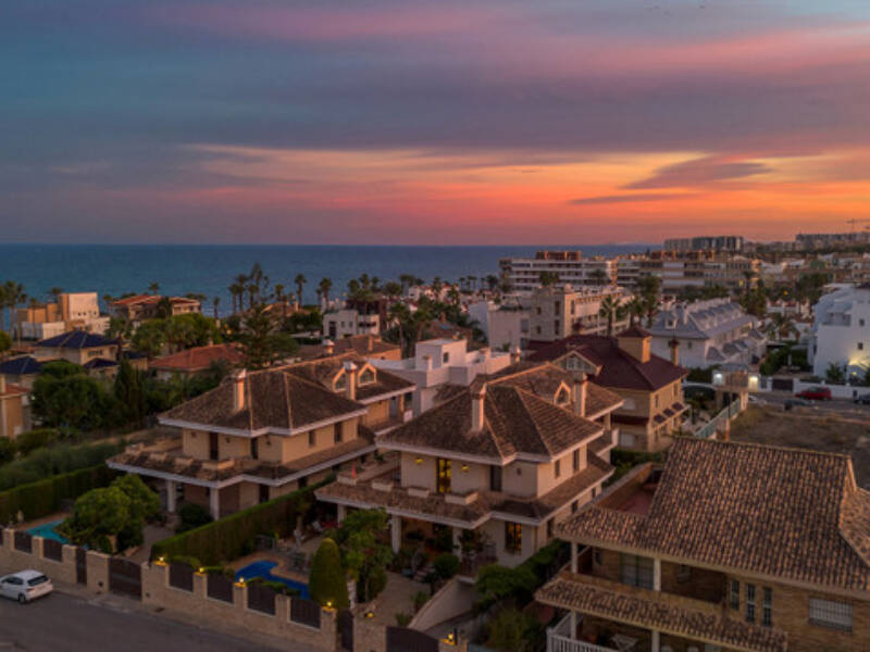 Torrevieja, La Veleta,  Alicante 03185 Torrevieja Spain