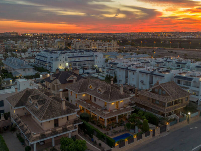 Torrevieja, La Veleta,  Alicante 03185 Torrevieja Spain